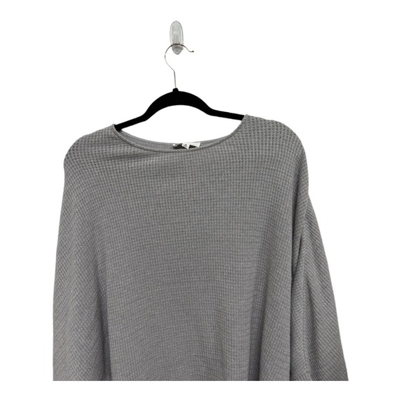 Anthropologie THML Waffle Knit Solid Gray Batwing Cropped Sweater Size Medium - Picture 2 of 6